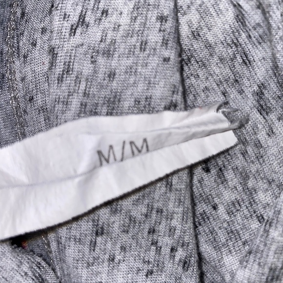 “Messy bun, gettin’ stuff done” t-shirt - Picture 3 of 3